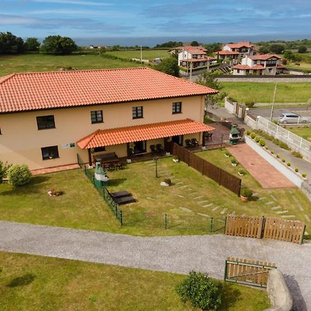 Apartamentos El Acebo Naves  Exterior photo
